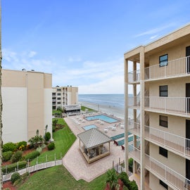 Castle Reef 429 balcony views